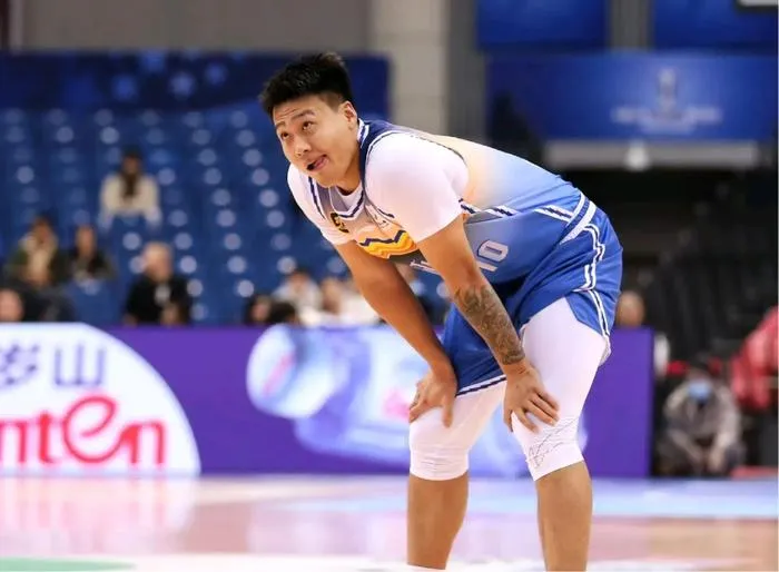 赵睿长文感谢多名教练，唯独漏一人，球迷：不想在新疆原因是这？